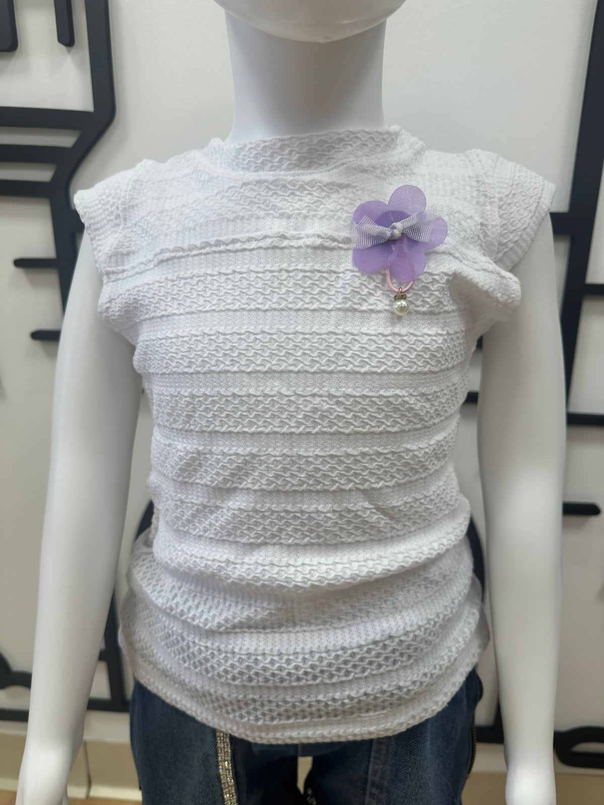 CK-Blusa Pin Flor o Corona Blanco