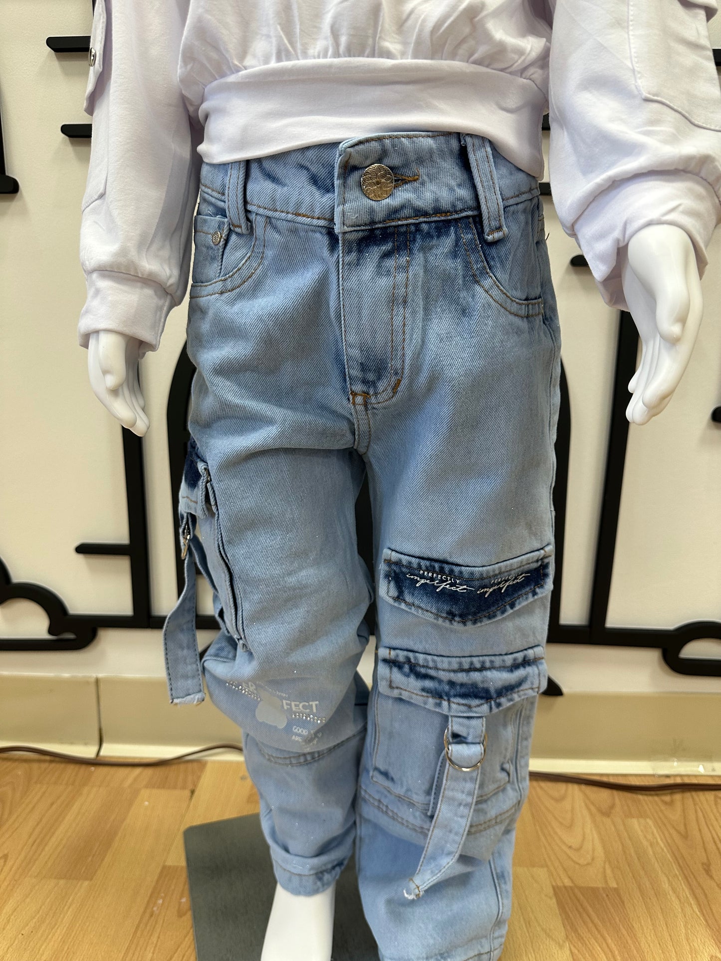 Outfit- Cargo/Blusa Osito Blanco