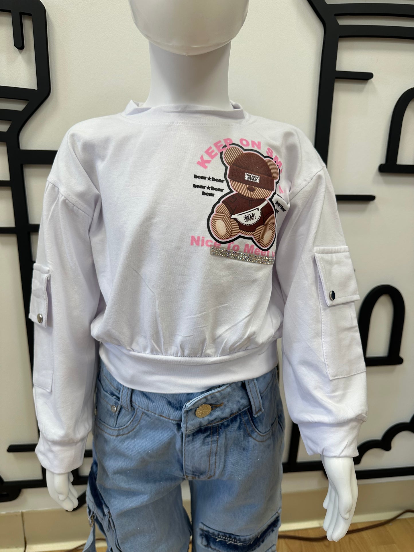 Outfit- Cargo/Blusa Osito Blanco
