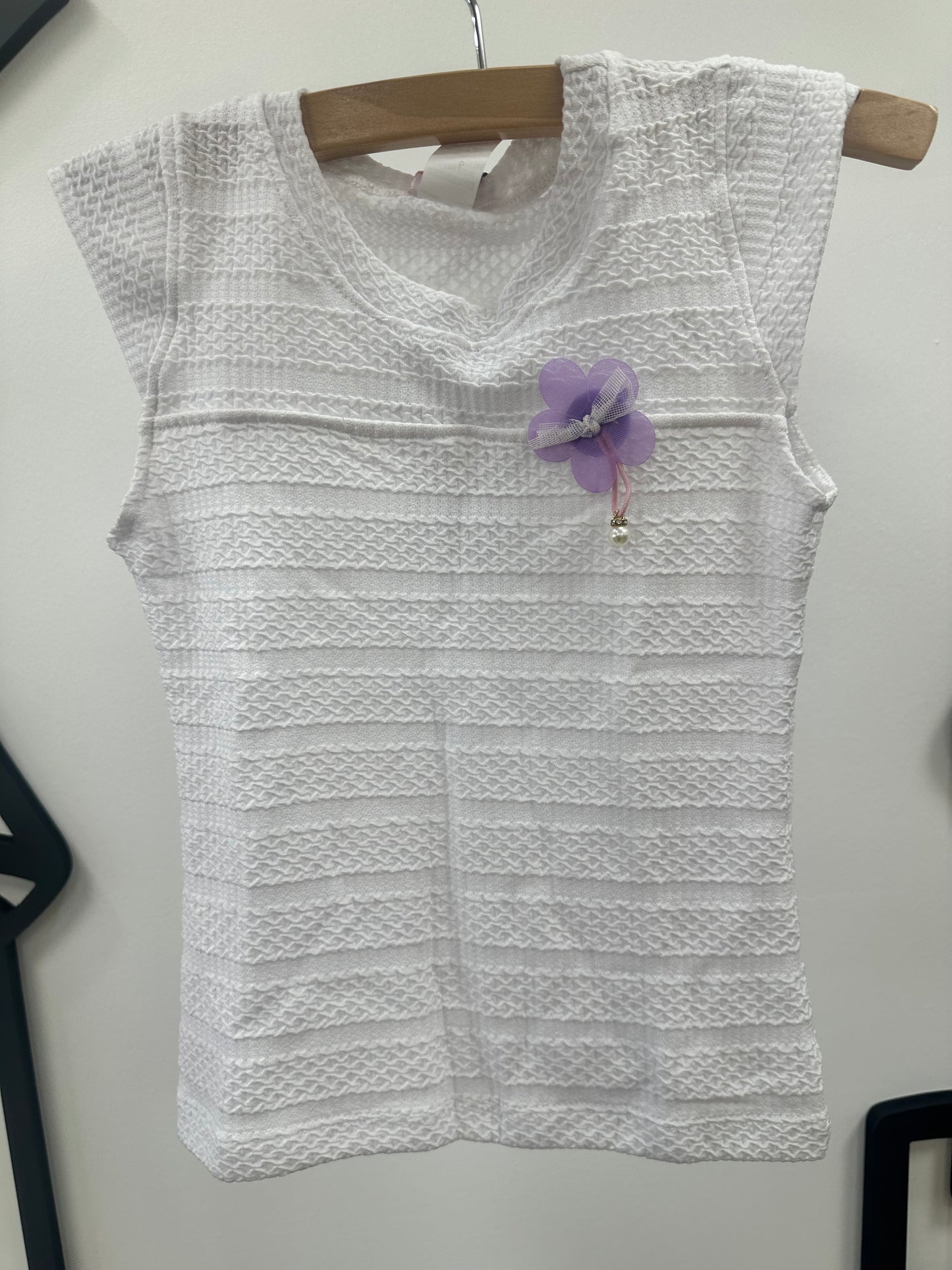 CK-Blusa Pin Flor o Corona Blanco