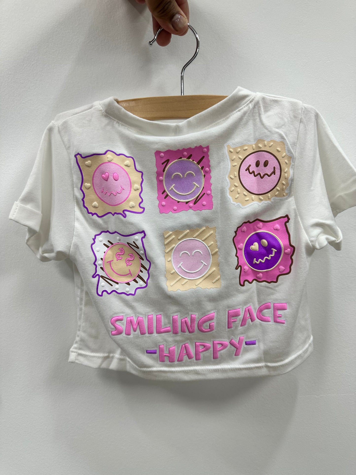 BG-Smiling Face White